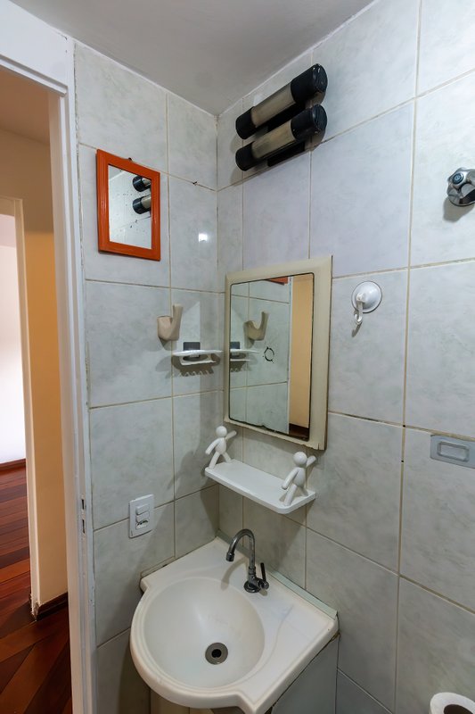 ALUGA-SE APARTAMENTO 63M2 - 2 Dormitórios com 1 Vaga Rua das Grumixamas São Paulo - 