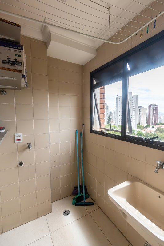 ALUGA-SE APARTAMENTO COM VISTA PANORÂMICA NA VILA MARIANA Rua Paula Ney São Paulo - 