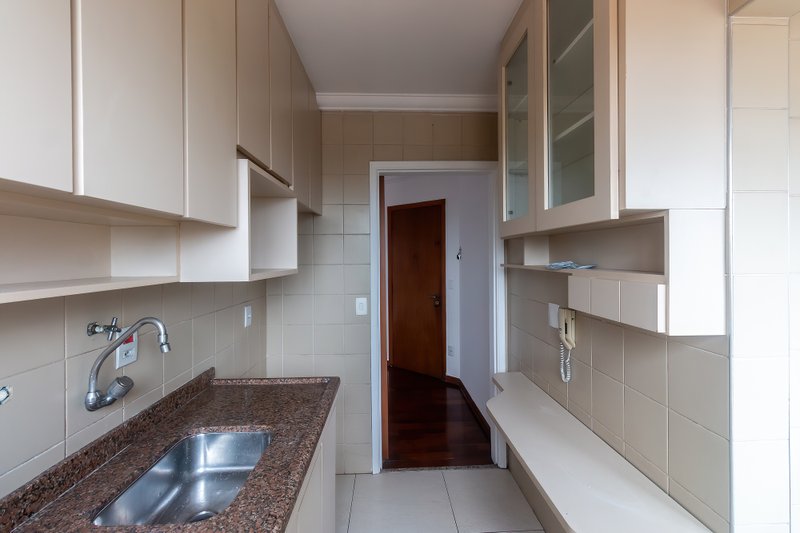 ALUGA-SE APARTAMENTO COM VISTA PANORÂMICA NA VILA MARIANA Rua Paula Ney São Paulo - 