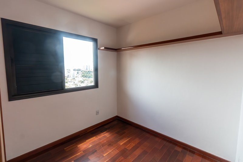 ALUGA-SE APARTAMENTO COM VISTA PANORÂMICA NA VILA MARIANA Rua Paula Ney São Paulo - 