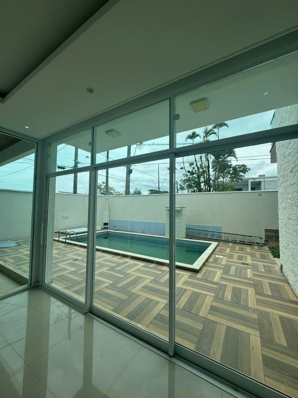 Casa de Alto Padrão – Indaiá, Caraguatatuba  Caraguatatuba - 