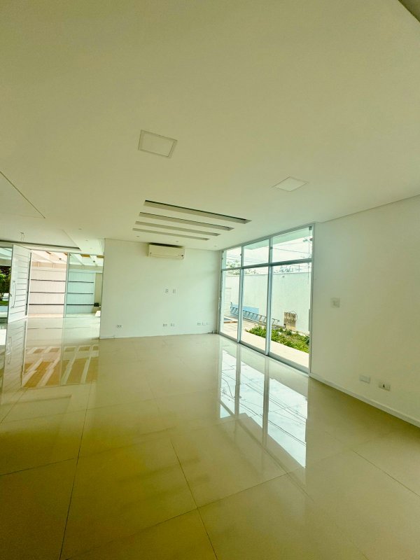 Casa de Alto Padrão – Indaiá, Caraguatatuba  Caraguatatuba - 