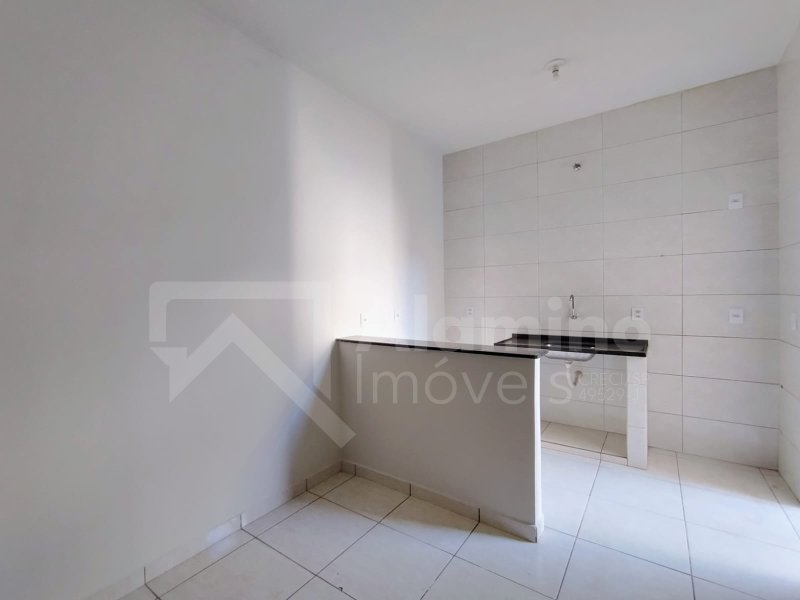 Geisel – Três Imóveis C/ 01 e 02 Dorms  Bauru - 