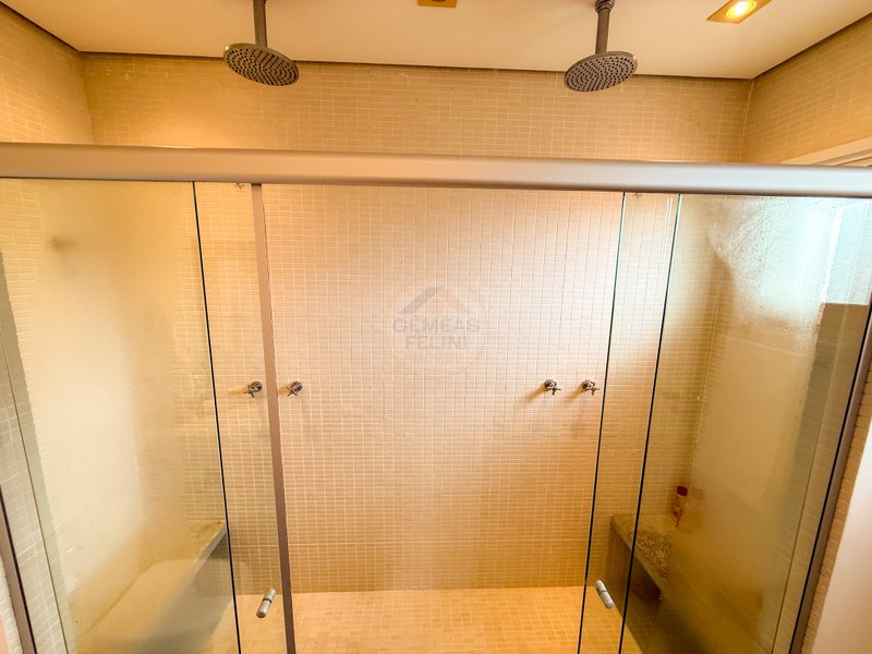 Casa aconchegante em Condomínio na Praia de Juquehy - À VENDA  São Sebastião - 