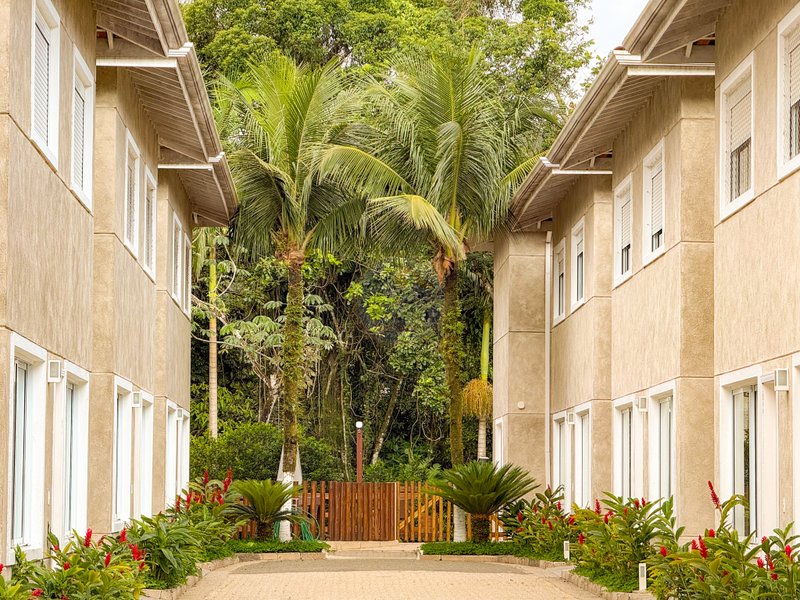 Casa aconchegante em Condomínio na Praia de Juquehy - À VENDA  São Sebastião - 