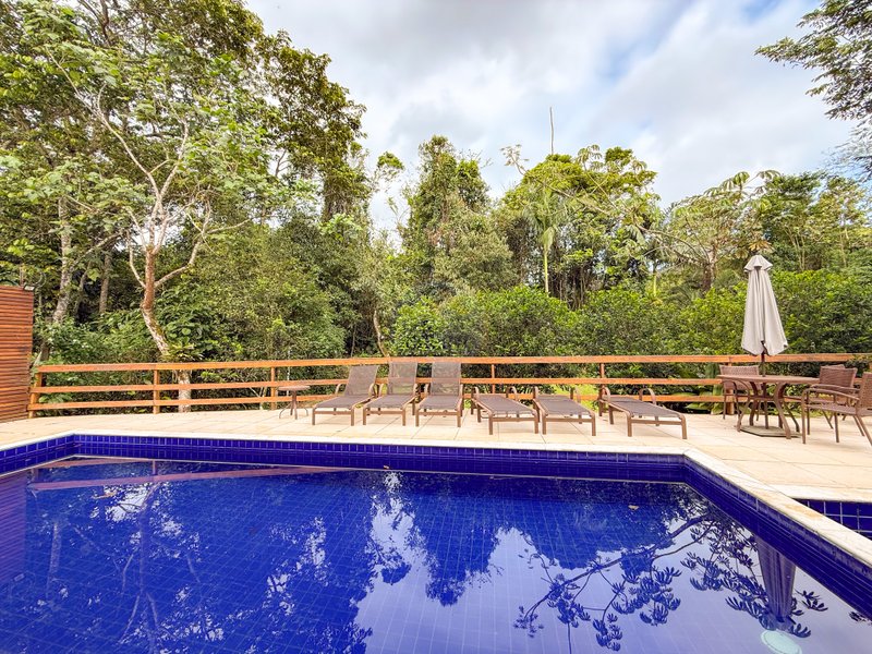 Casa aconchegante em Condomínio na Praia de Juquehy - À VENDA  São Sebastião - 