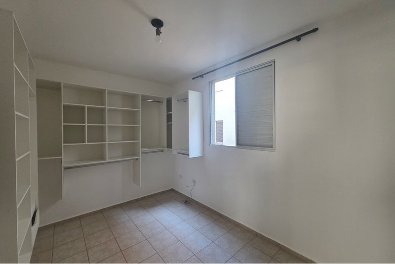 Apartamento &agrave; venda, 64, 2 Dorm. - R$ 190.000 - Residencial Stefane - Centro  Sorocaba/SP Avenida Doutor Afonso Vergueiro Sorocaba - 