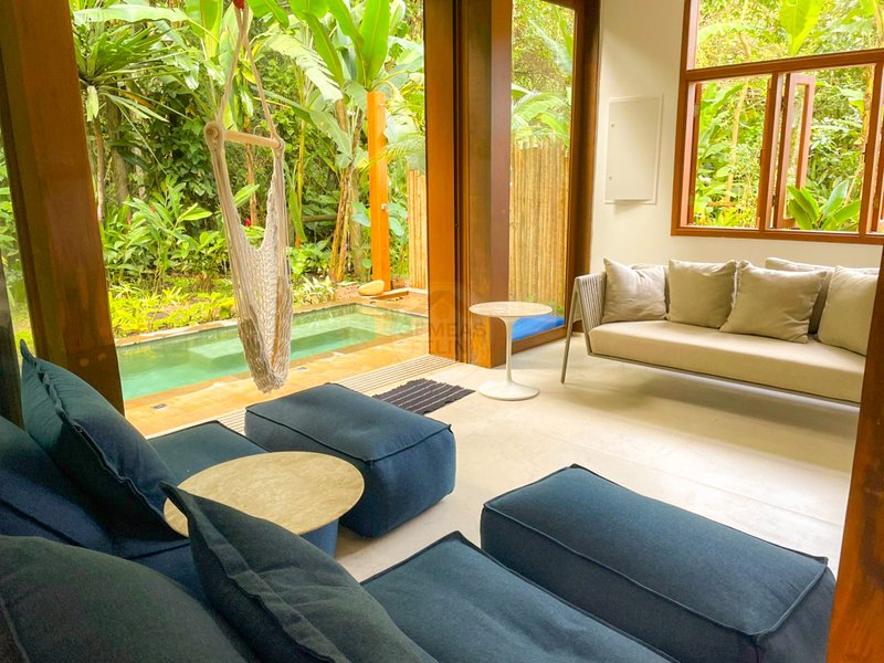 Casa no Condomínio com Piscina Privativa e Natureza - VENDA  São Sebastião - 