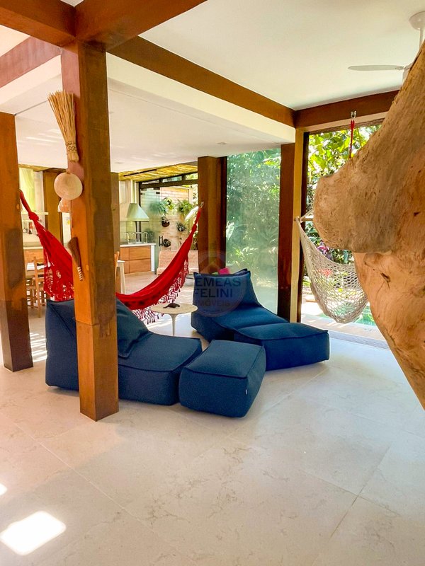 Casa no Condomínio com Piscina Privativa e Natureza - VENDA  São Sebastião - 