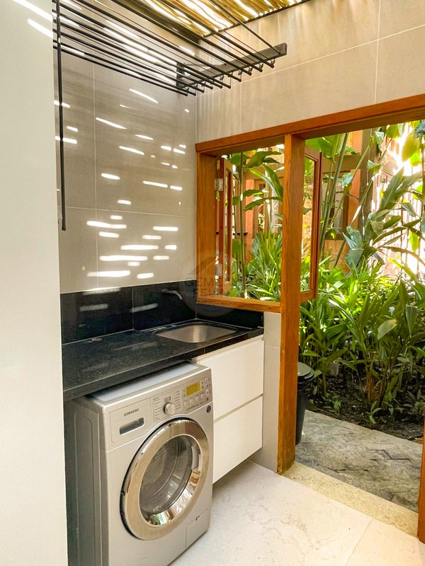 Casa no Condomínio com Piscina Privativa e Natureza - VENDA  São Sebastião - 