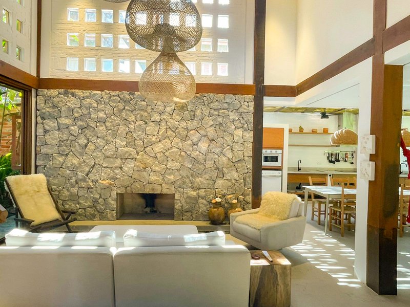 Casa no Condomínio com Piscina Privativa e Natureza - VENDA  São Sebastião - 