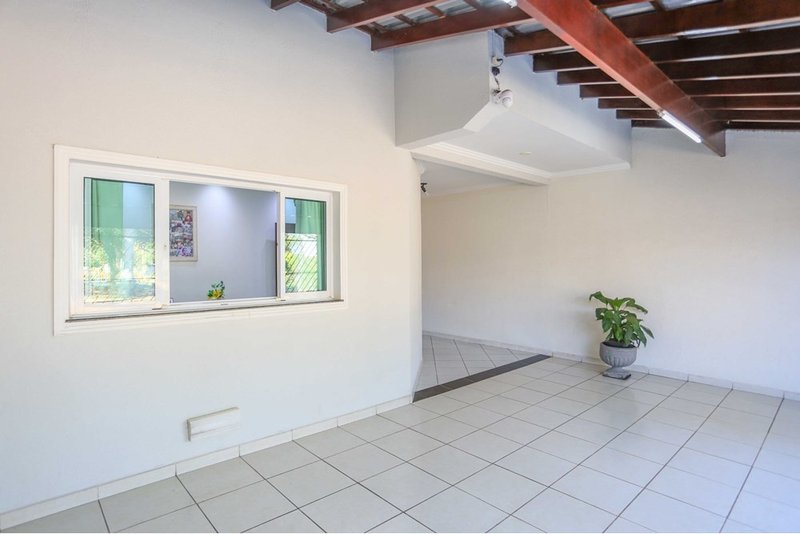 Casa &agrave; venda, 204m - 3 Dormit&oacute;rios. Sendo 1 Suite - R$ 445.000 - Jd. Napoli - Sorocaba SP Rua Laercio Rocha Sorocaba - 