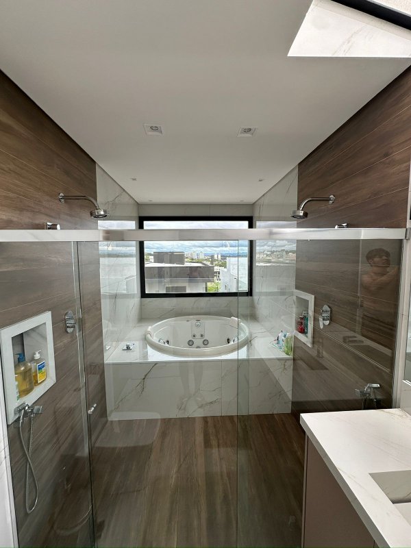 Casa com 3 Suítes no Condomínio Verana  São José dos Campos - 