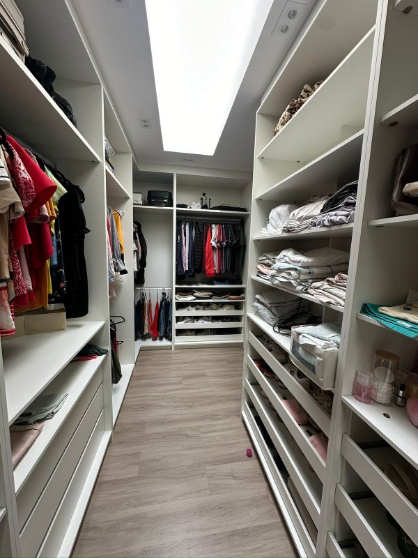 Casa com 3 Suítes no Condomínio Verana  São José dos Campos - 