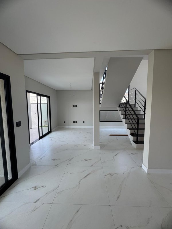 Casa com 3 Suítes no Condomínio Rudá  São José dos Campos - 