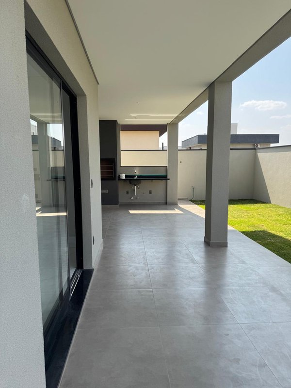 Casa com 3 Suítes no Condomínio Rudá  São José dos Campos - 