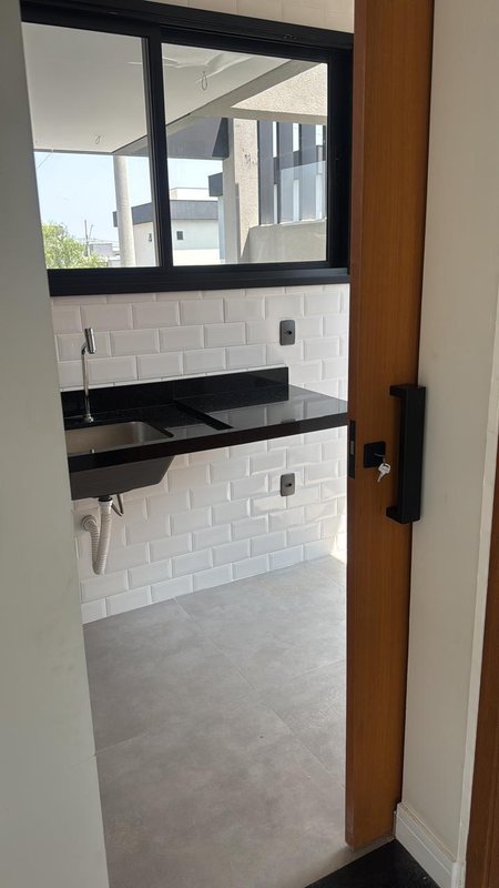 Casa com 3 Suítes no Condomínio Rudá  São José dos Campos - 