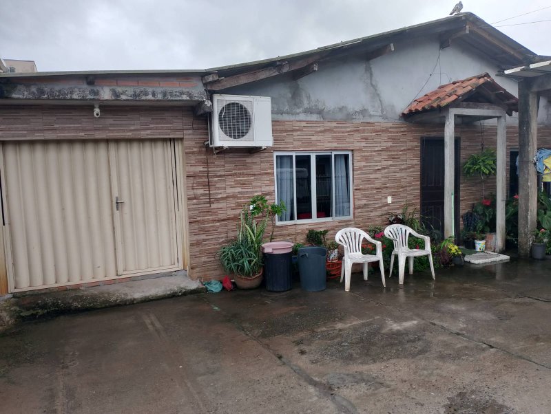Casa de Alvenaria no bairro Morretes em Itapema SC Rua 430 Itapema - 