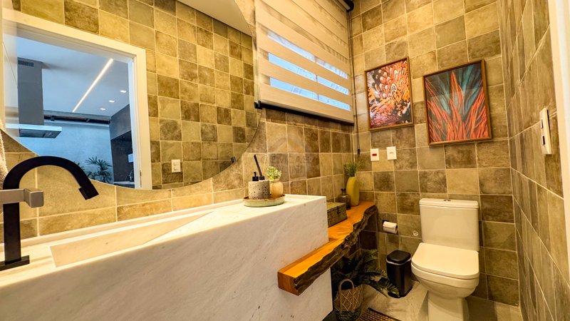 Casa Pé na Areia com Vista Privilegiada / 4 Suítes e Piscina Infinita - LOCAÇÃO DIÁRIA  São Sebastião - 