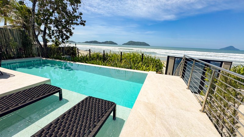 Casa Pé na Areia com Vista Privilegiada / 4 Suítes e Piscina Infinita - LOCAÇÃO DIÁRIA  São Sebastião - 