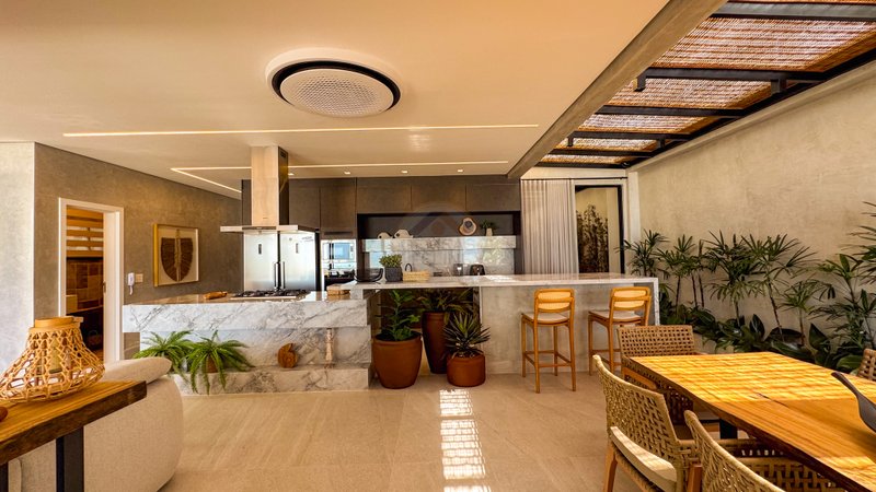 Casa Pé na Areia com Vista Privilegiada / 4 Suítes e Piscina Infinita - LOCAÇÃO DIÁRIA  São Sebastião - 