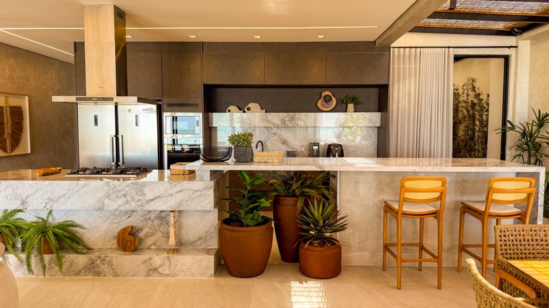 Casa Pé na Areia com Vista Privilegiada / 4 Suítes e Piscina Infinita - LOCAÇÃO DIÁRIA  São Sebastião - 