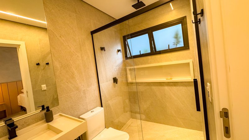 Casa Pé na Areia com Vista Privilegiada / 4 Suítes e Piscina Infinita - LOCAÇÃO DIÁRIA  São Sebastião - 