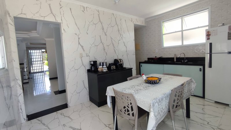 Casa/4/4, 3 Suítes -Condomínio Mundo Verde  Camaçari - 