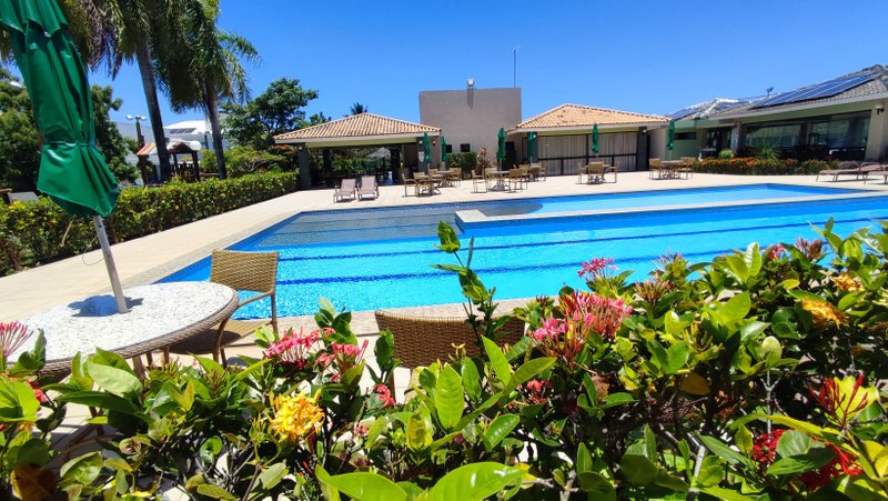 Casa/4/4, 3 Suítes -Condomínio Mundo Verde  Camaçari - 