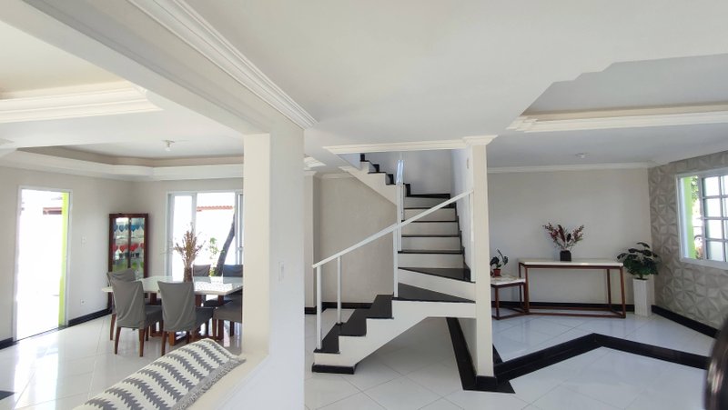 Casa/4/4, 3 Suítes -Condomínio Mundo Verde  Camaçari - 