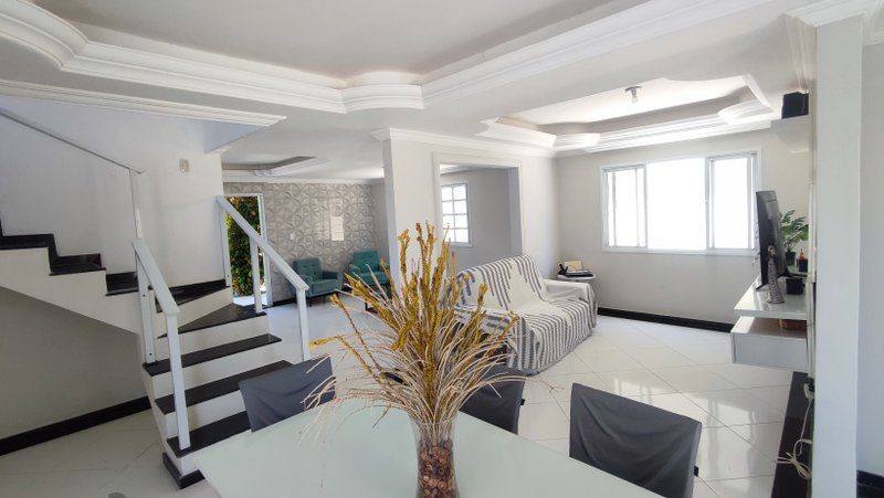 Casa/4/4, 3 Suítes -Condomínio Mundo Verde  Camaçari - 