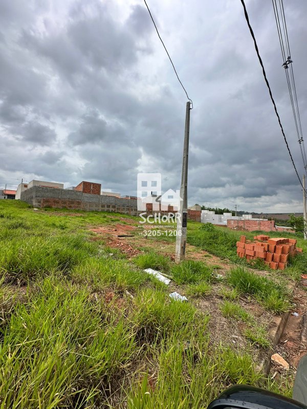 Lote à venda – Jardim Esmeralda R$ 80.000,00 - aceita financiamento bancário  Tatuí - 