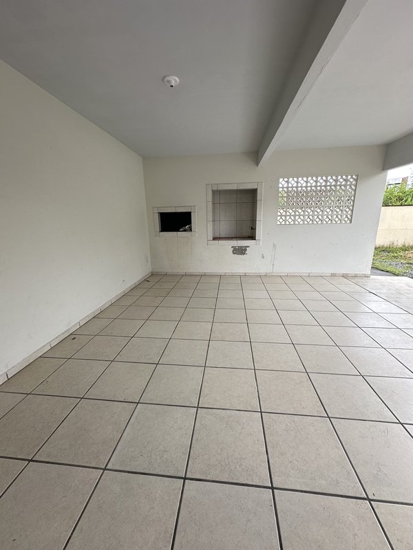 Casa Timbó, bairro Centro. Aceita permuta no local ou por outros imóveis!  Timbó - 