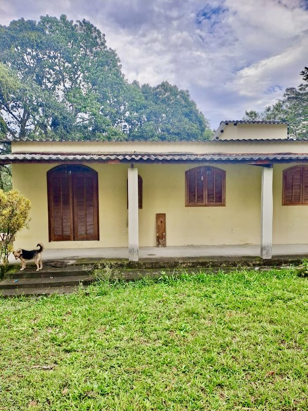 Sítio Completo em Guapimirim – Paz, Natureza e Segurança por Apenas R$ 250.000! Rua Alexandre Gusmão Guapimirim - 