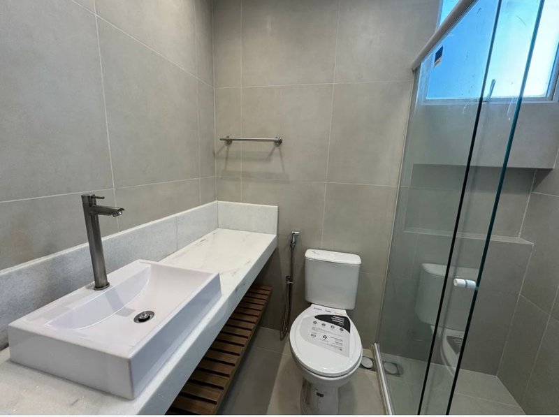 APARTAMENTO 3 QUARTOS UMA SUITE  COM  CLOSET 2 GARAGENS ANDAR ALTO PARA VENDA!!! Avenida Anita Garibaldi Salvador - 