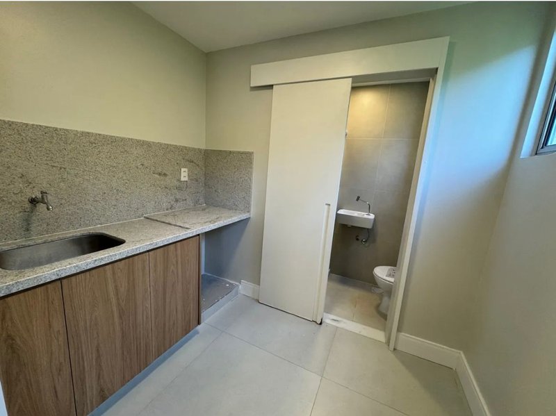 APARTAMENTO 3 QUARTOS UMA SUITE  COM  CLOSET 2 GARAGENS ANDAR ALTO PARA VENDA!!! Avenida Anita Garibaldi Salvador - 