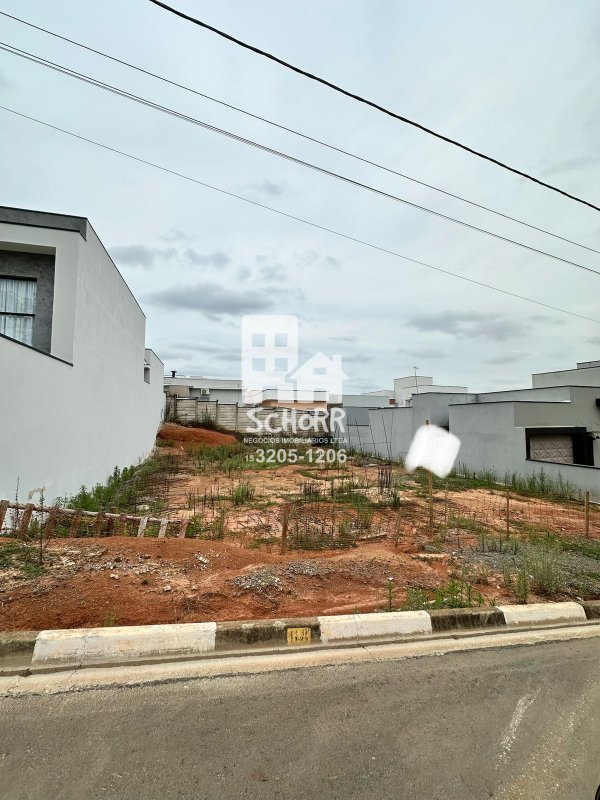 OPORTUNIDADE Terreno com 405 m2 à venda no Condomínio Ypês 2 - excelente localização  Tatuí - 