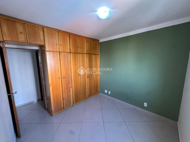 APTO 02 DORMITÓRIOS COM SACADA, BAETA NEVES, SBCAMPO, SP Avenida Armando Ítalo Setti São Bernardo do Campo - 