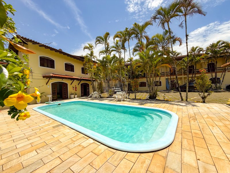 Casa moderna em condomínio na praia de Boiçucanga - VENDA  São Sebastião - 