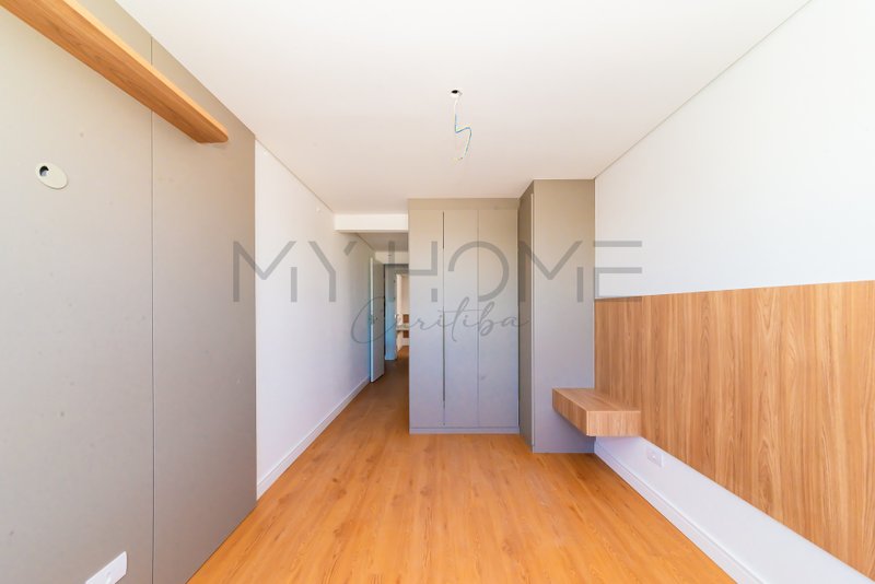 Apartamento mobiliado no Jardim Botânico Rua Dom João VI Curitiba - 