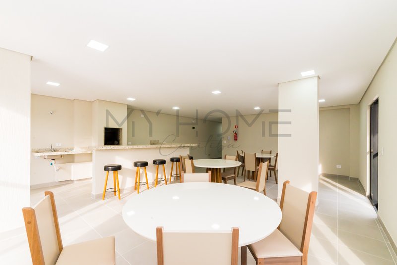 Apartamento mobiliado no Jardim Botânico Rua Dom João VI Curitiba - 