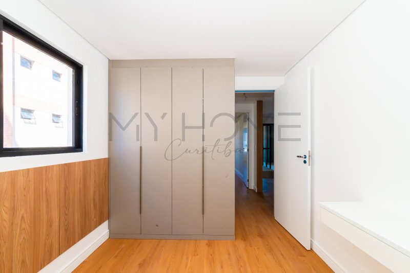 Apartamento mobiliado no Jardim Botânico Rua Dom João VI Curitiba - 