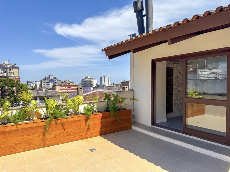 R$ 1.595.000 - &Oacute;TIMA COBERTURA DUPLEX - REFORMADA - 198M2 - 2 SU&Iacute;TES - 2 VAGAS Rua Anita Garibaldi Porto Alegre - 