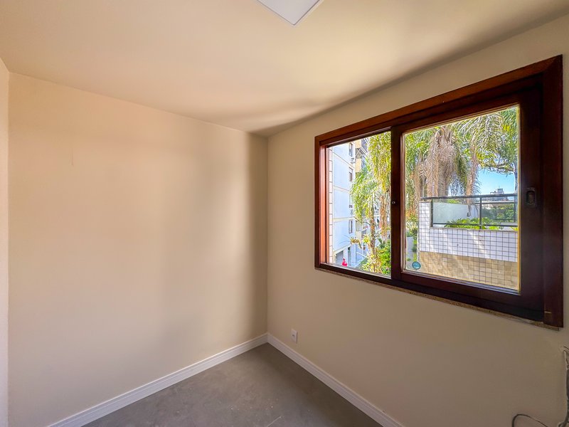 R$ 1.595.000 - &Oacute;TIMA COBERTURA DUPLEX - REFORMADA - 198M2 - 2 SU&Iacute;TES - 2 VAGAS Rua Anita Garibaldi Porto Alegre - 