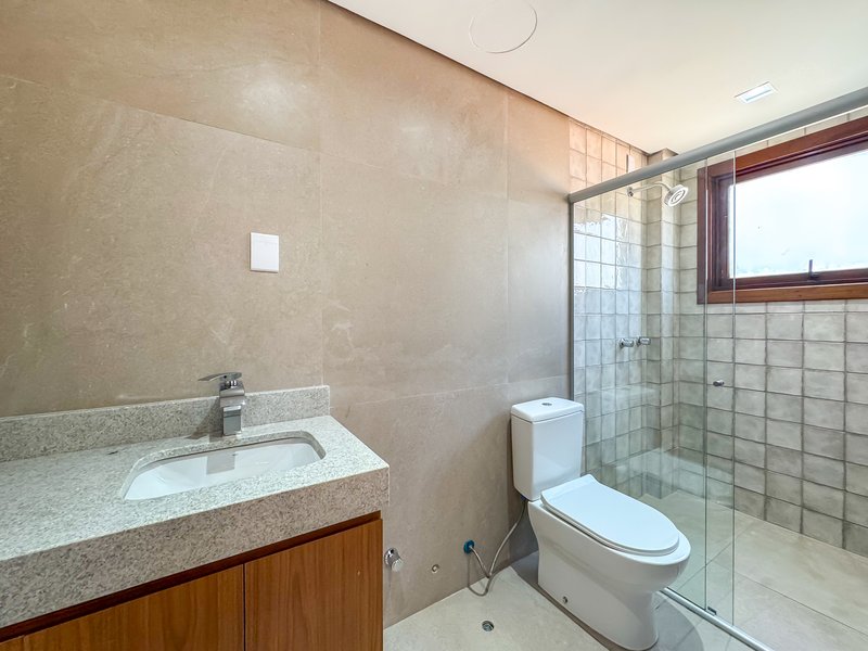 R$ 1.595.000 - &Oacute;TIMA COBERTURA DUPLEX - REFORMADA - 198M2 - 2 SU&Iacute;TES - 2 VAGAS Rua Anita Garibaldi Porto Alegre - 