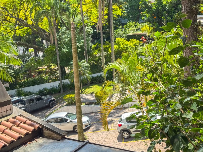 R$ 1.595.000 - &Oacute;TIMA COBERTURA DUPLEX - REFORMADA - 198M2 - 2 SU&Iacute;TES - 2 VAGAS Rua Anita Garibaldi Porto Alegre - 