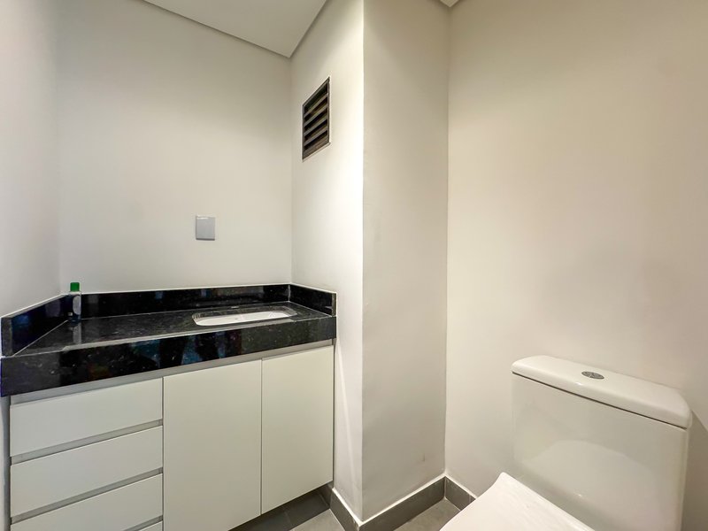 R$ 1.595.000 - &Oacute;TIMA COBERTURA DUPLEX - REFORMADA - 198M2 - 2 SU&Iacute;TES - 2 VAGAS Rua Anita Garibaldi Porto Alegre - 