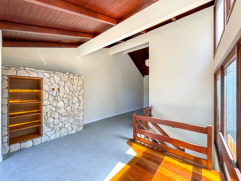 R$ 1.595.000 - &Oacute;TIMA COBERTURA DUPLEX - REFORMADA - 198M2 - 2 SU&Iacute;TES - 2 VAGAS Rua Anita Garibaldi Porto Alegre - 