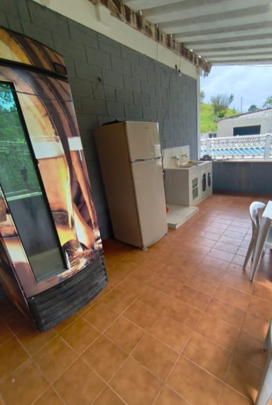 Chácara com piscina no bairro da Boa Vista  Igaratá - 