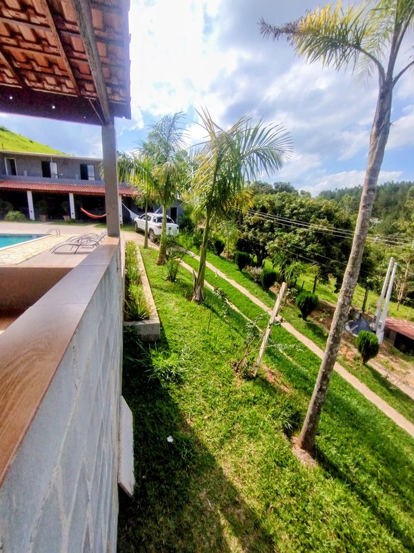 Chácara com piscina próximo à Igaratá  Igaratá - 